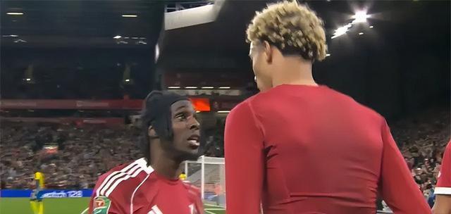 代价惨重, 麻烦制造者