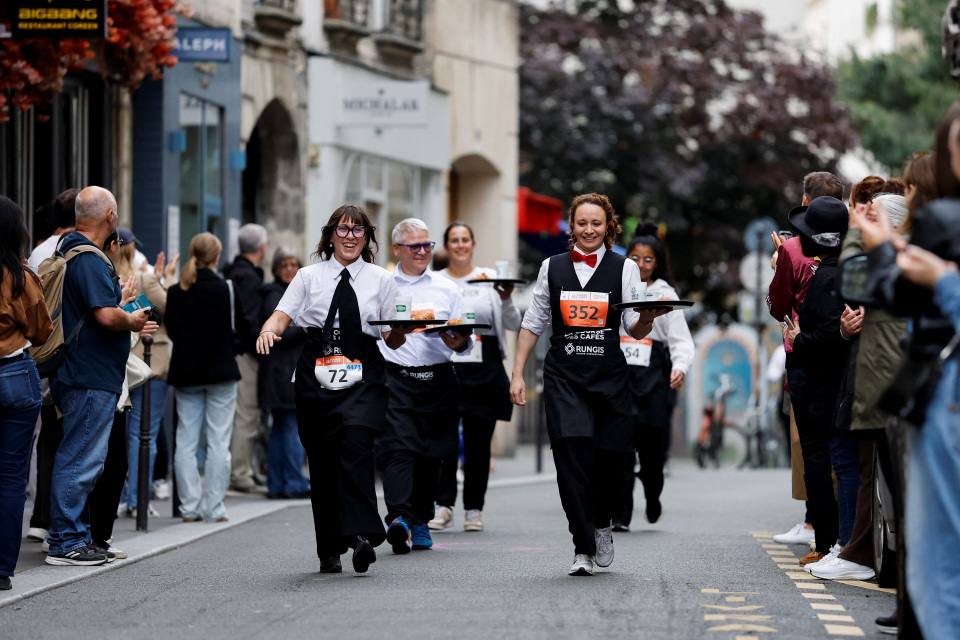 img, 参加服务员 img, 参加服务员