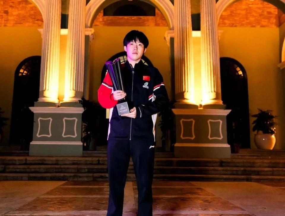 EFzud, 了巨大争议, 月份的多哈