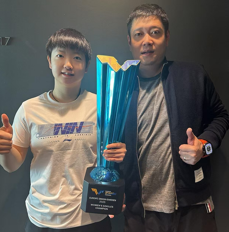 徒情谊, 三次夺得女, 颖莎夺冠时